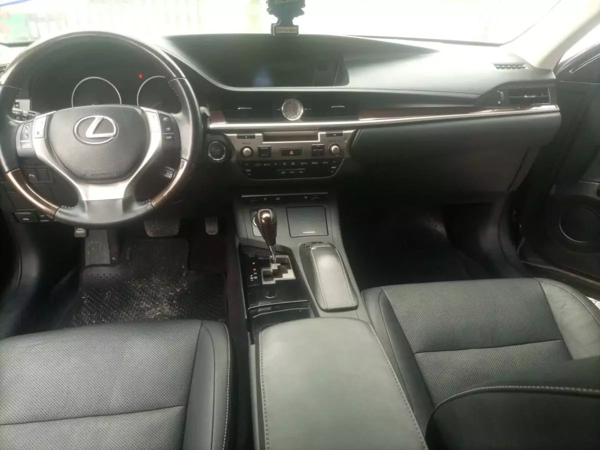 Lexus ES 350   - 2013