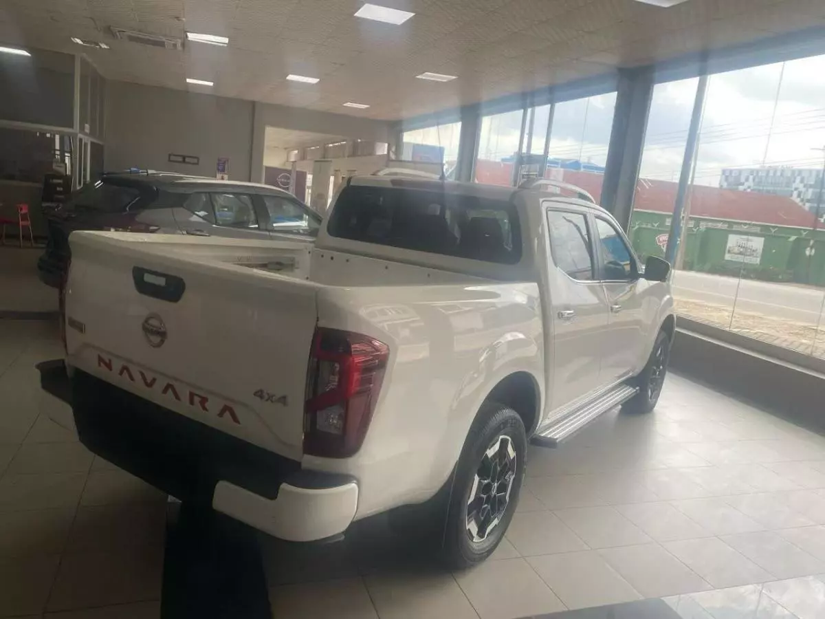 Nissan Navara   - 2023