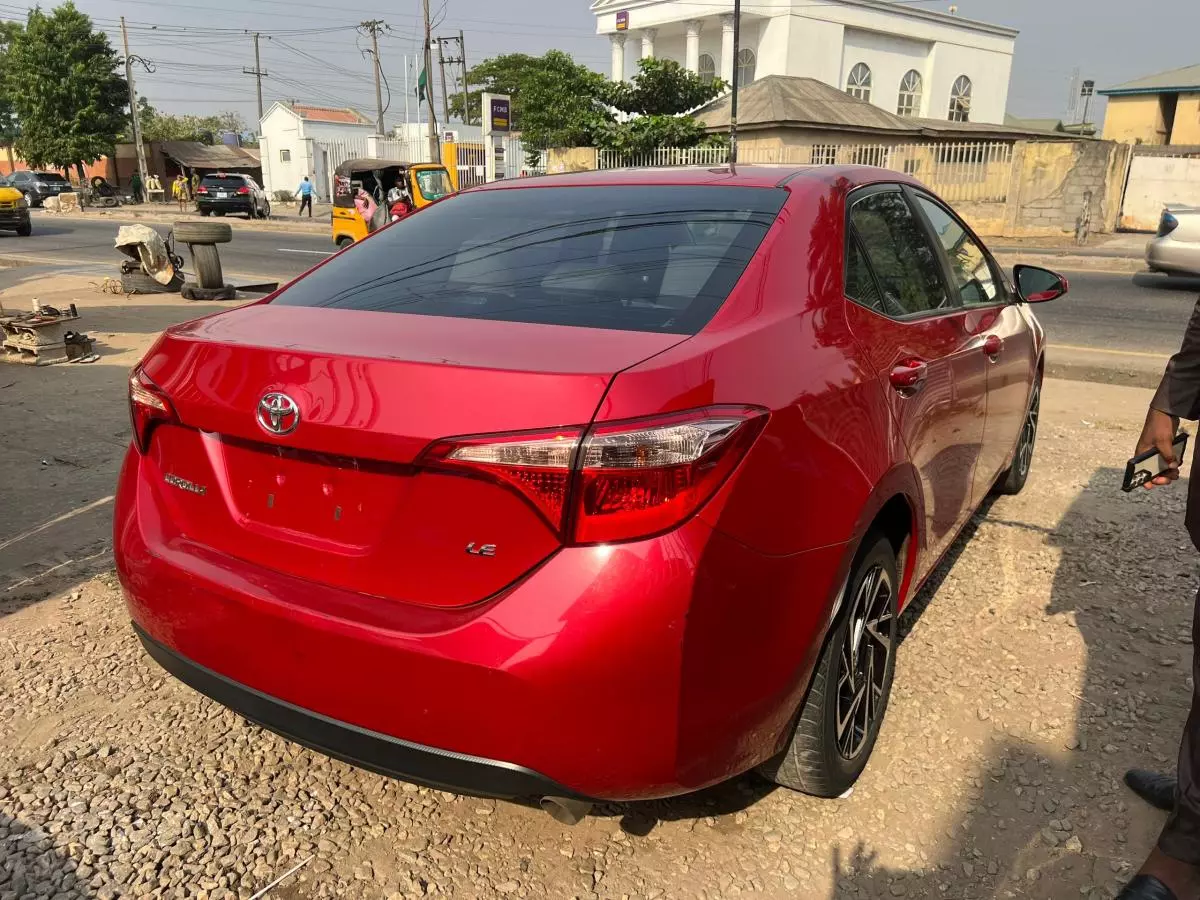 Toyota Corolla   - 2019