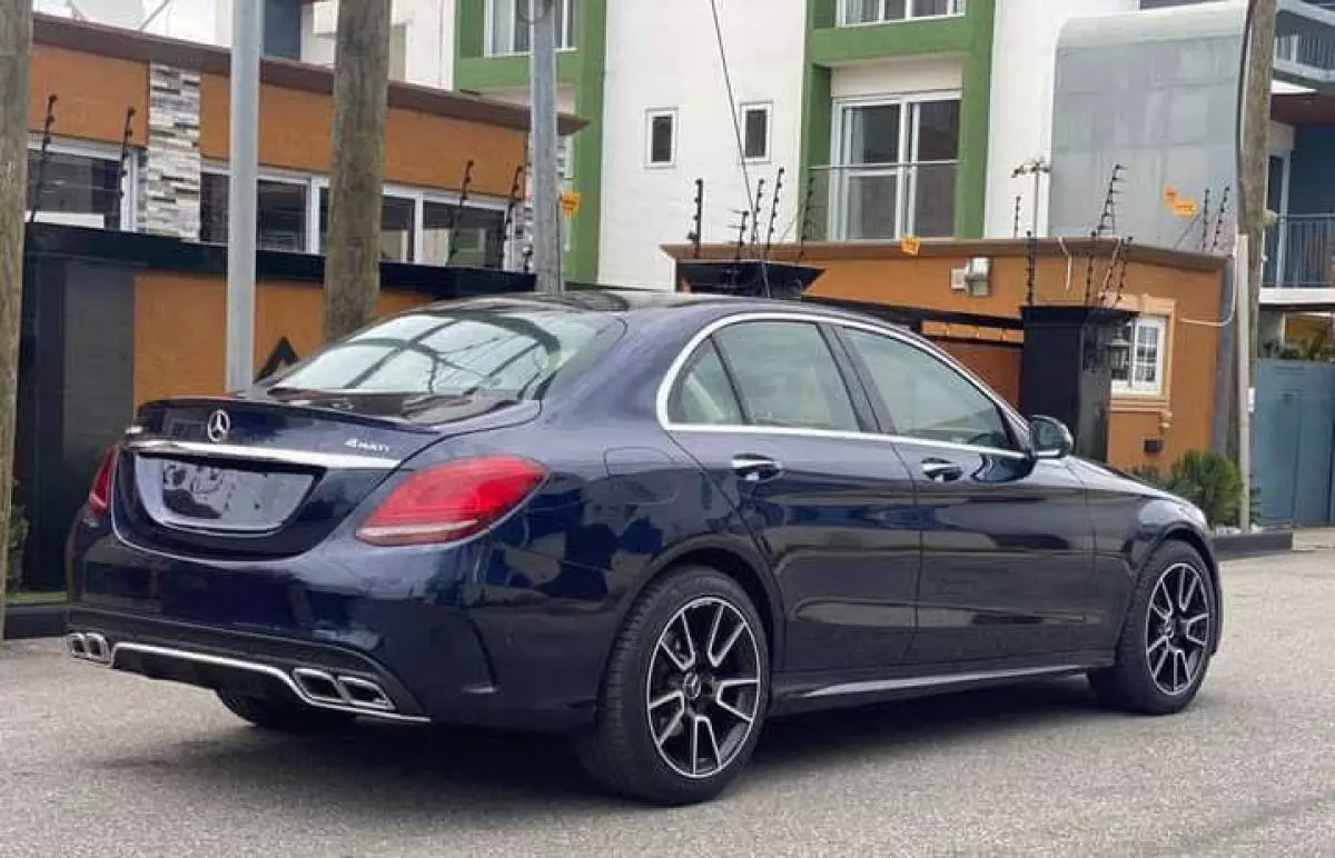 Mercedes-Benz C 300   - 2019