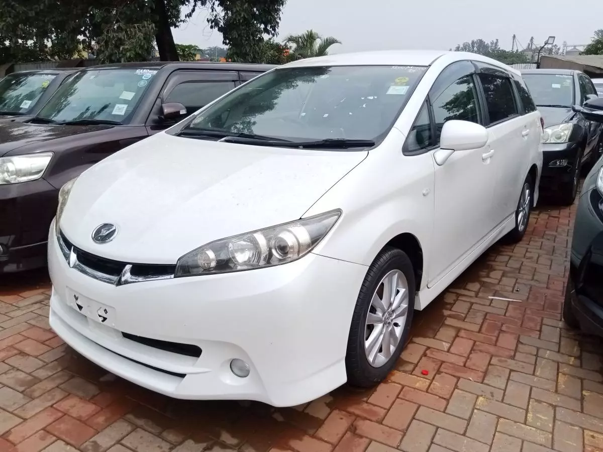 Toyota Wish   - 2009