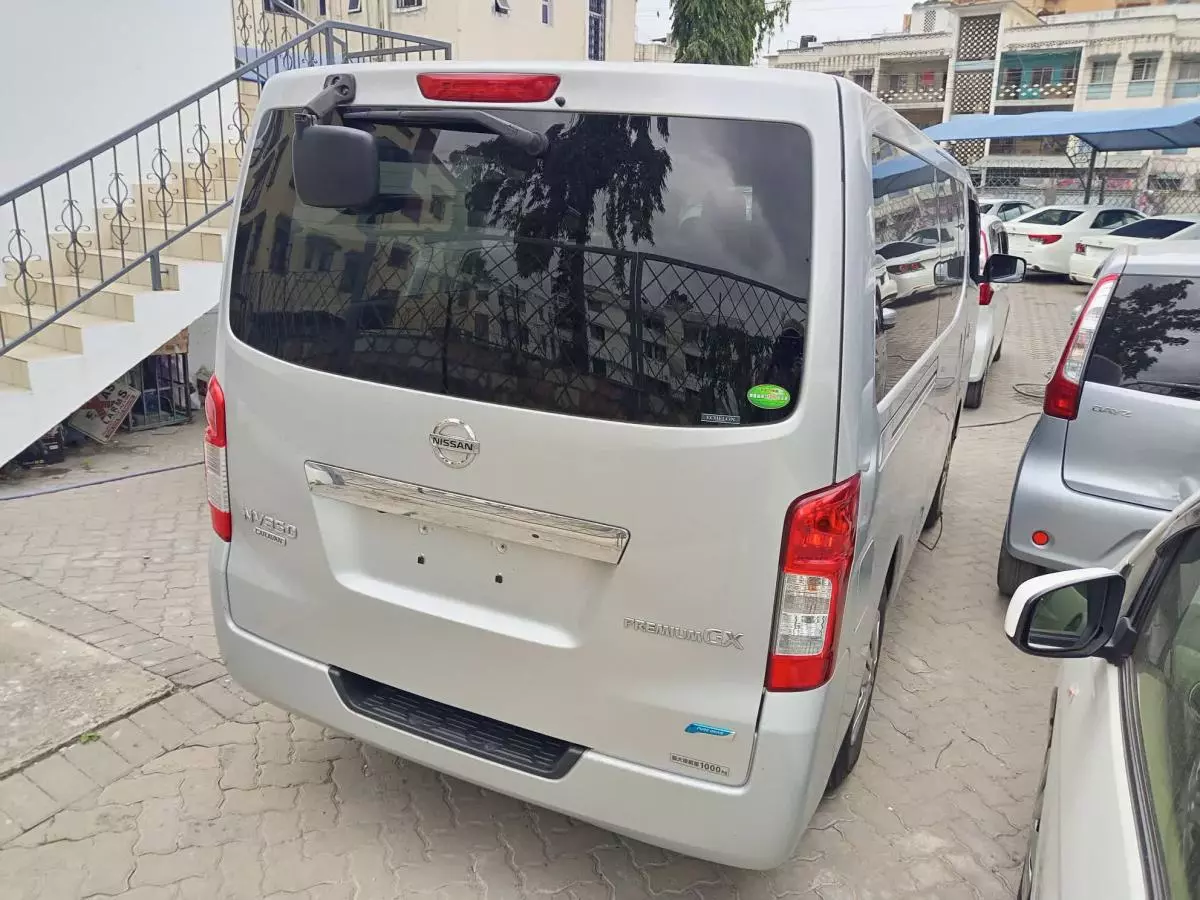 Nissan NV350 - 2015
