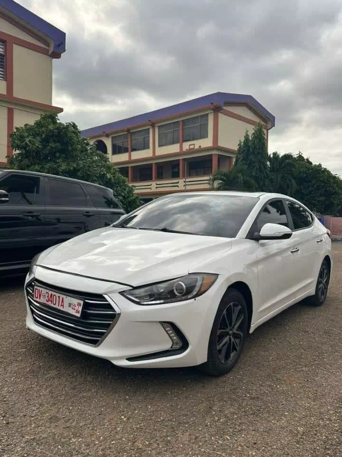 Hyundai Elantra   - 2018