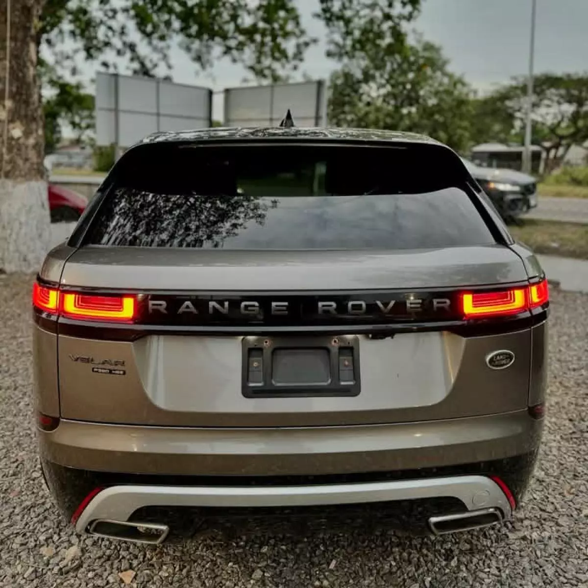 Land Rover Range Rover Velar   - 2018