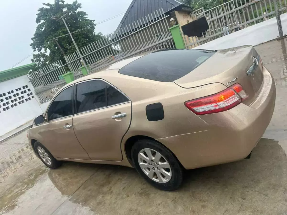 Toyota Camry   - 2007