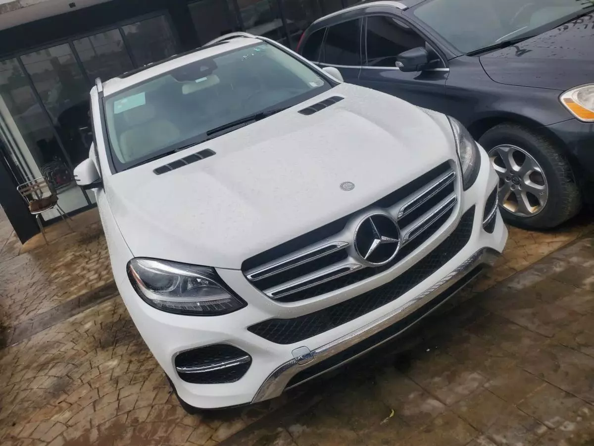 Mercedes-Benz GLE 350   - 2016