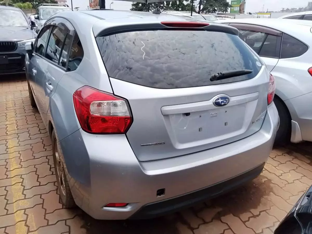 Subaru Impreza   - 2014