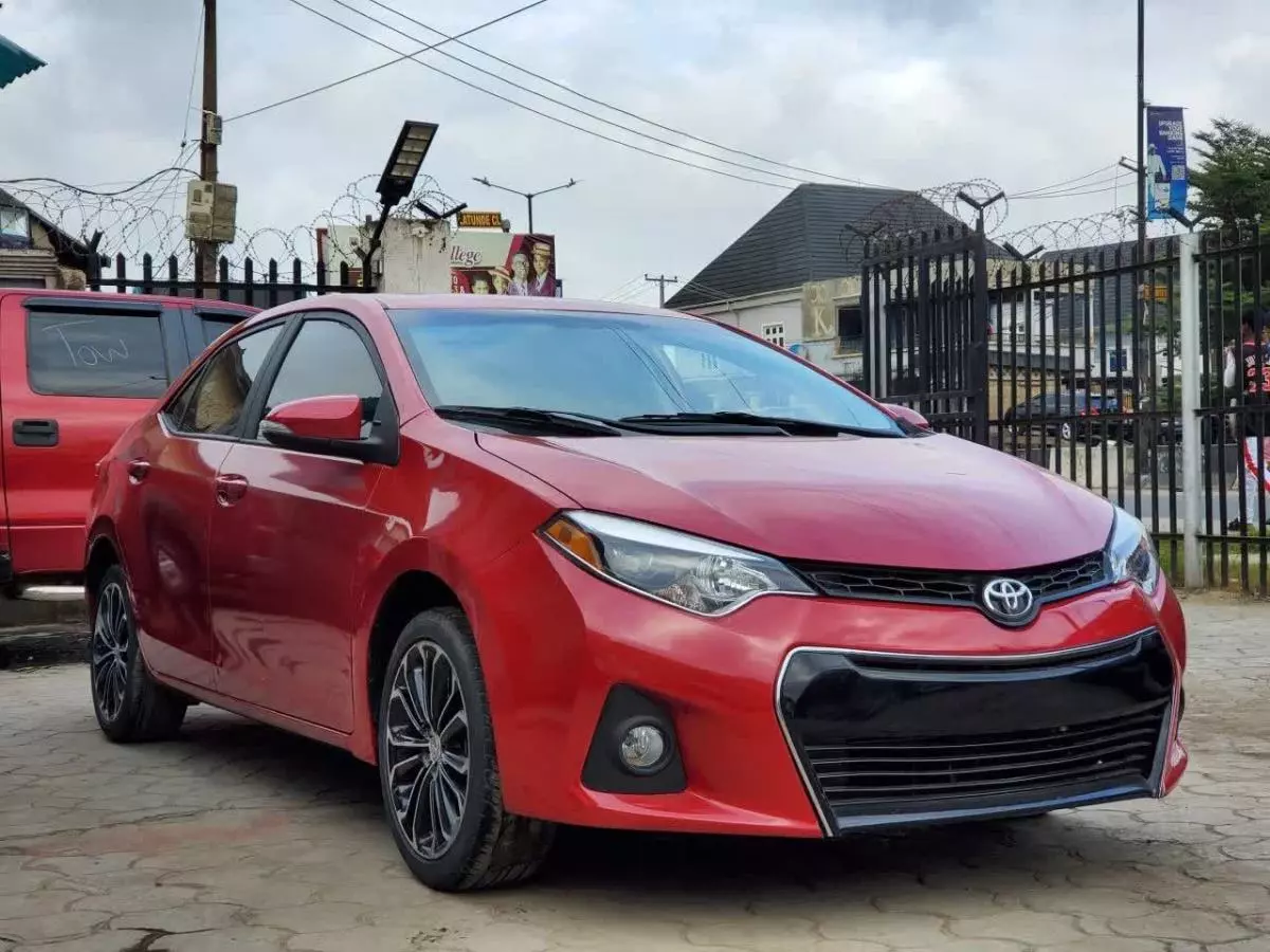 Toyota Corolla   - 2017