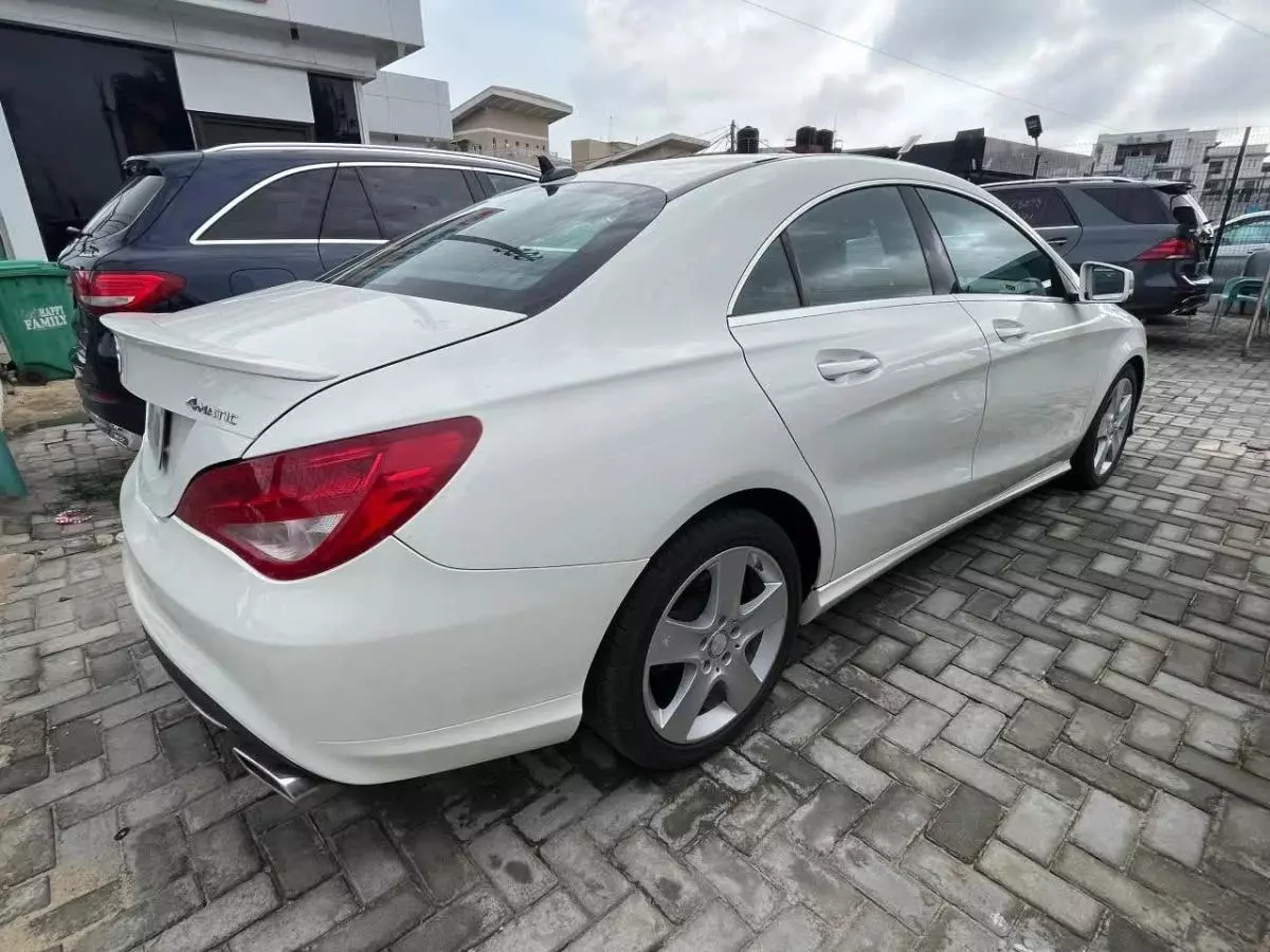 Mercedes-Benz CLA 250   - 2015