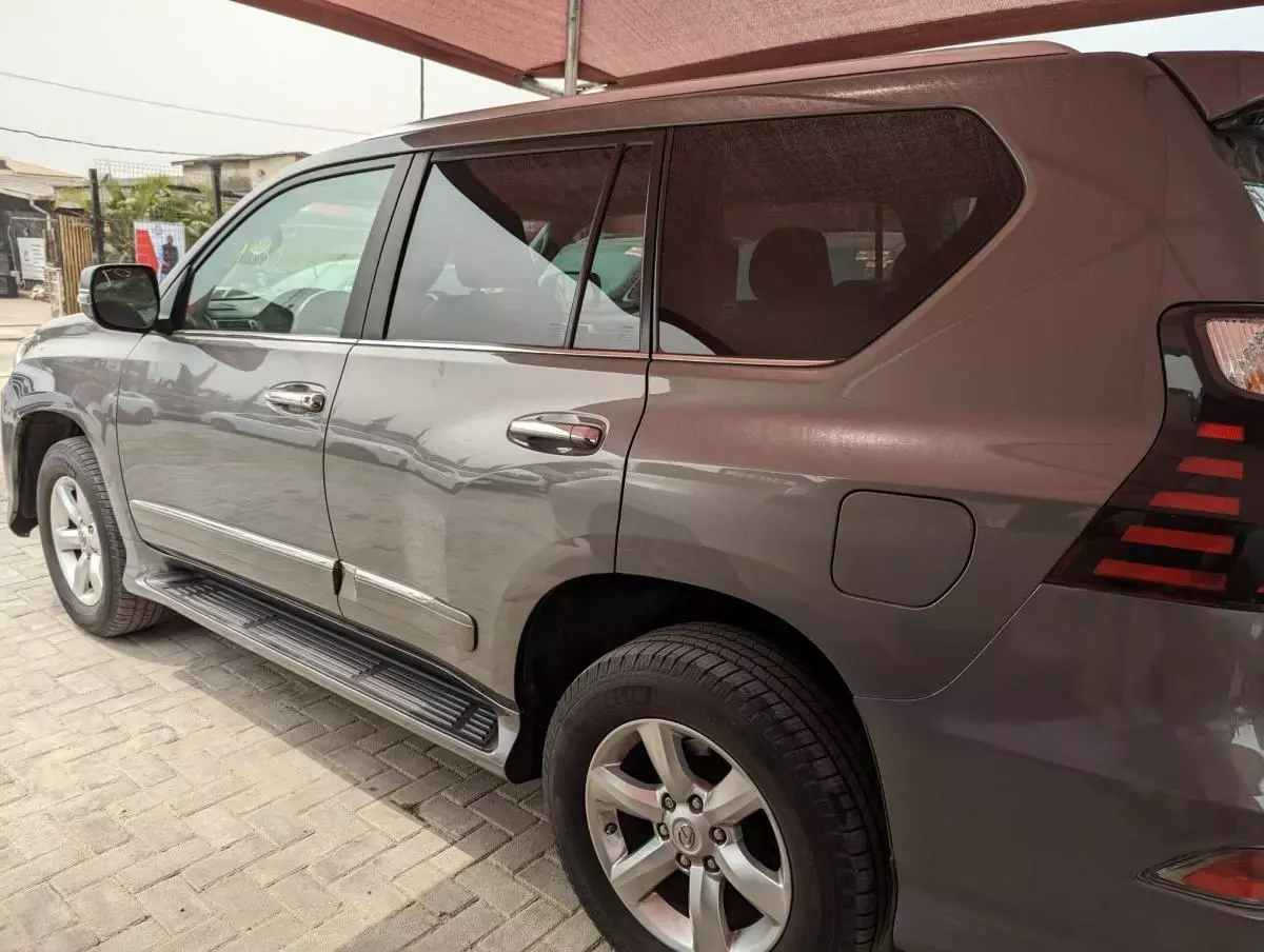 Lexus GX 460 - 2012
