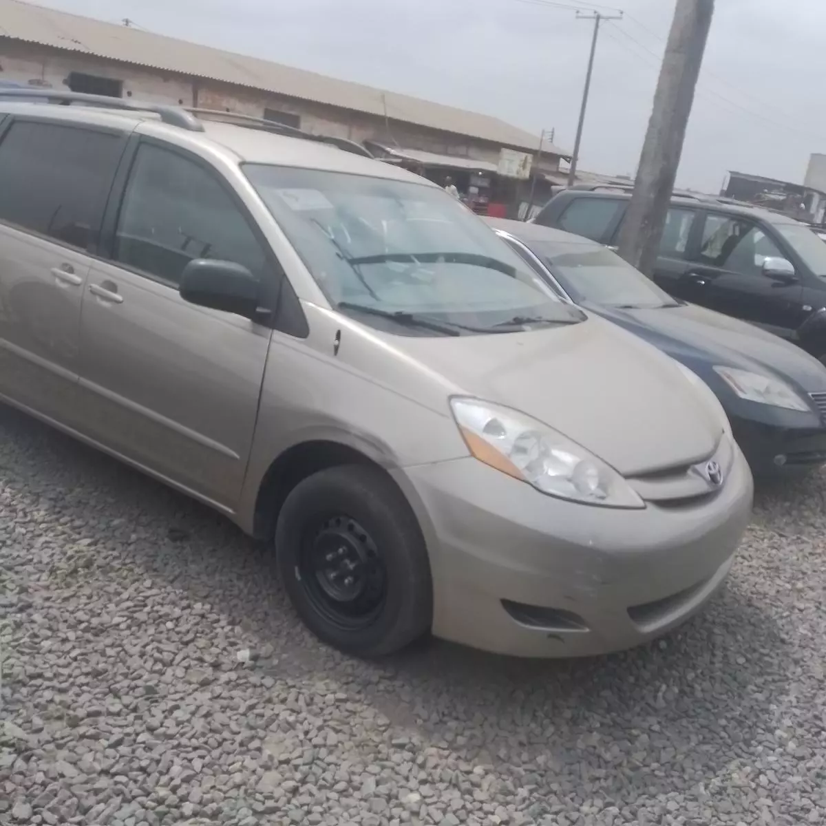 Toyota Sienna   - 2006