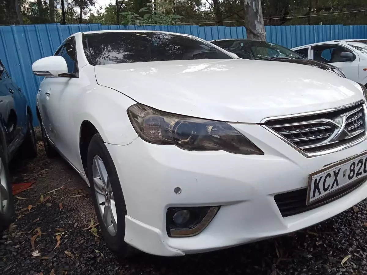 Toyota Mark X   - 2012