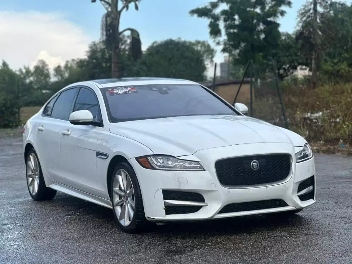 Jaguar XF   - 2017