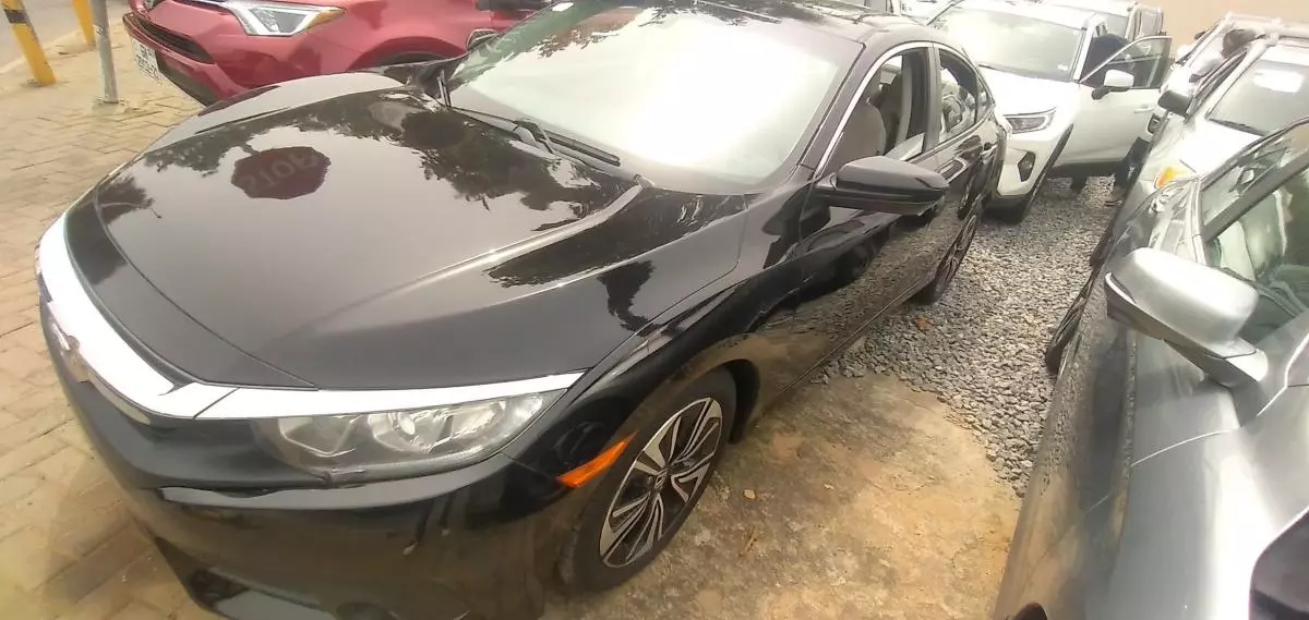 Honda Civic - 2016