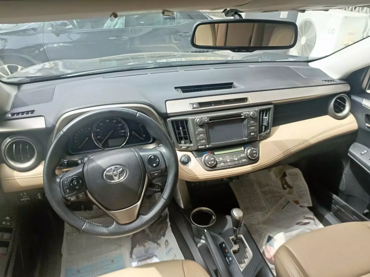 Toyota RAV 4   - 2014