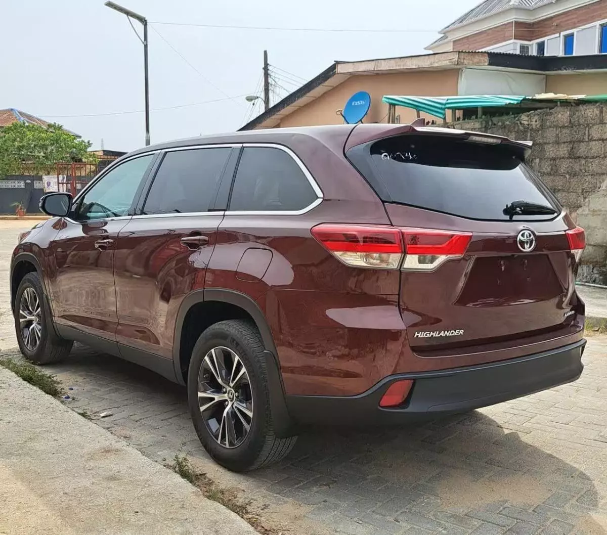 Toyota Highlander   - 2019