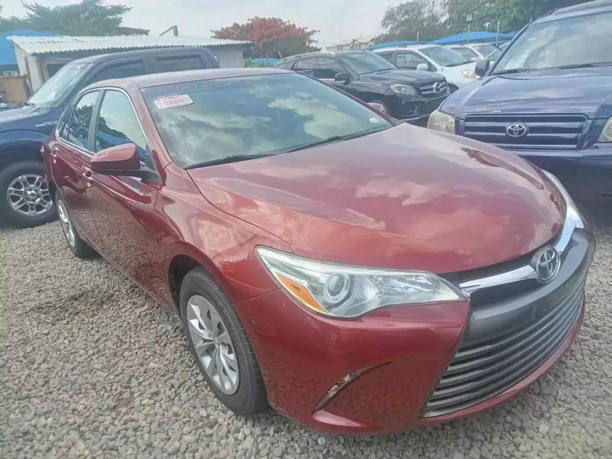 Toyota Camry   - 2015