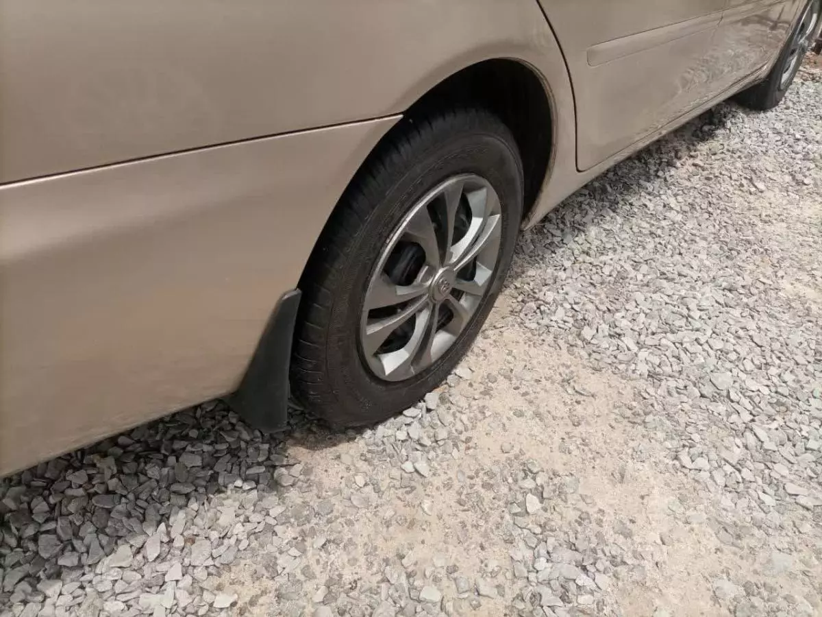 Toyota Camry - 2002