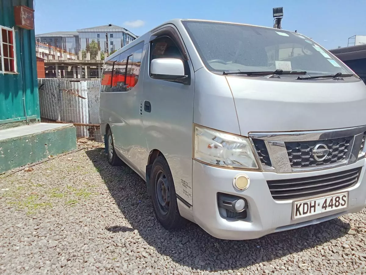 Nissan Caravan    - 2014