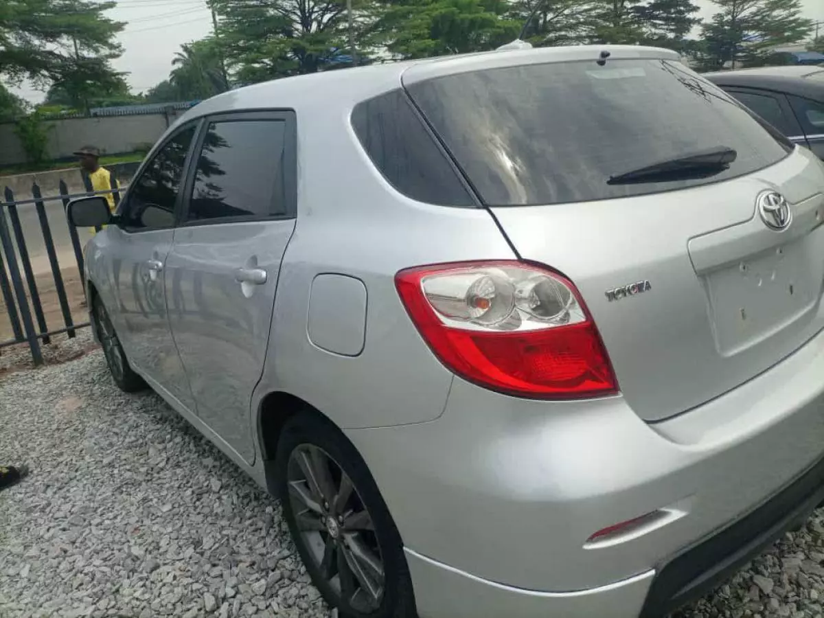 Toyota Matrix - 2009