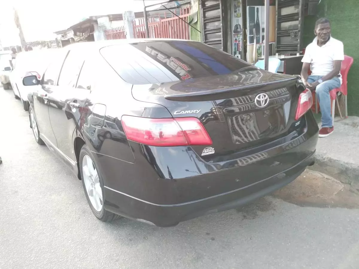 Toyota Camry   - 2008