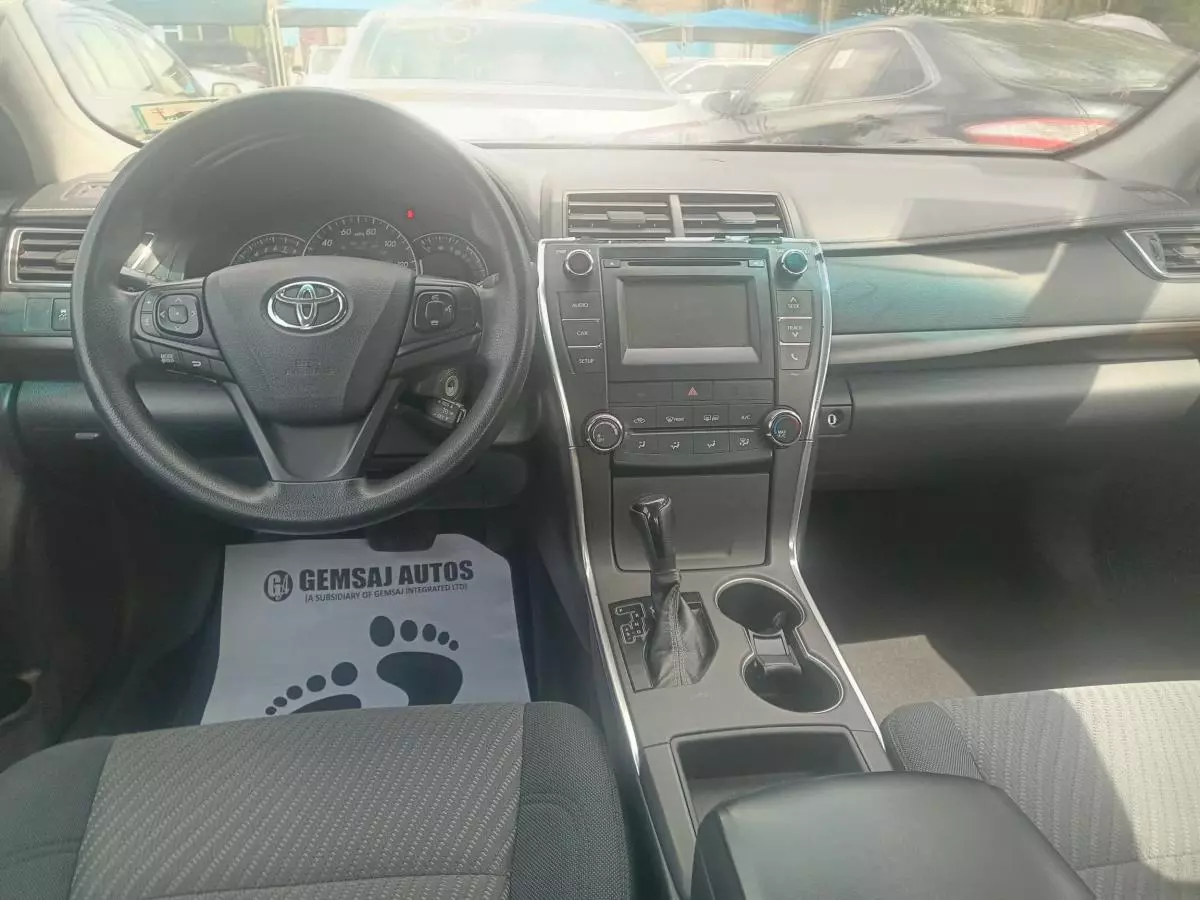 Toyota Camry   - 2015