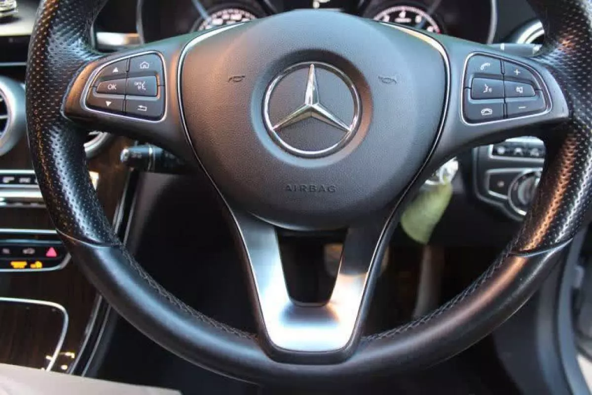 Mercedes-Benz C 200 - 2015