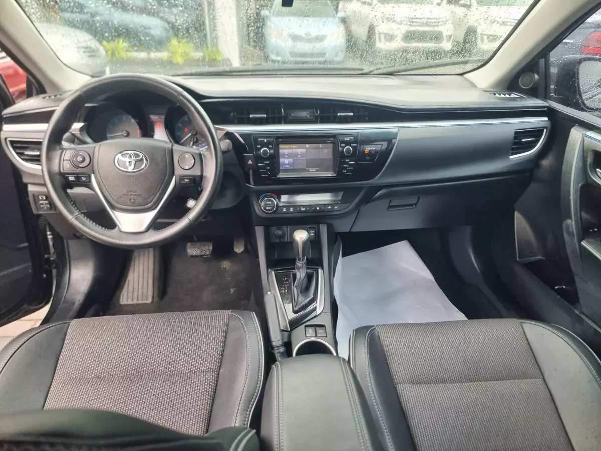 Toyota Corolla   - 2015