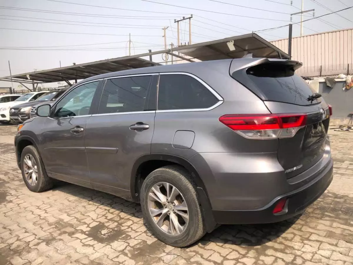 Toyota Highlander - 2014