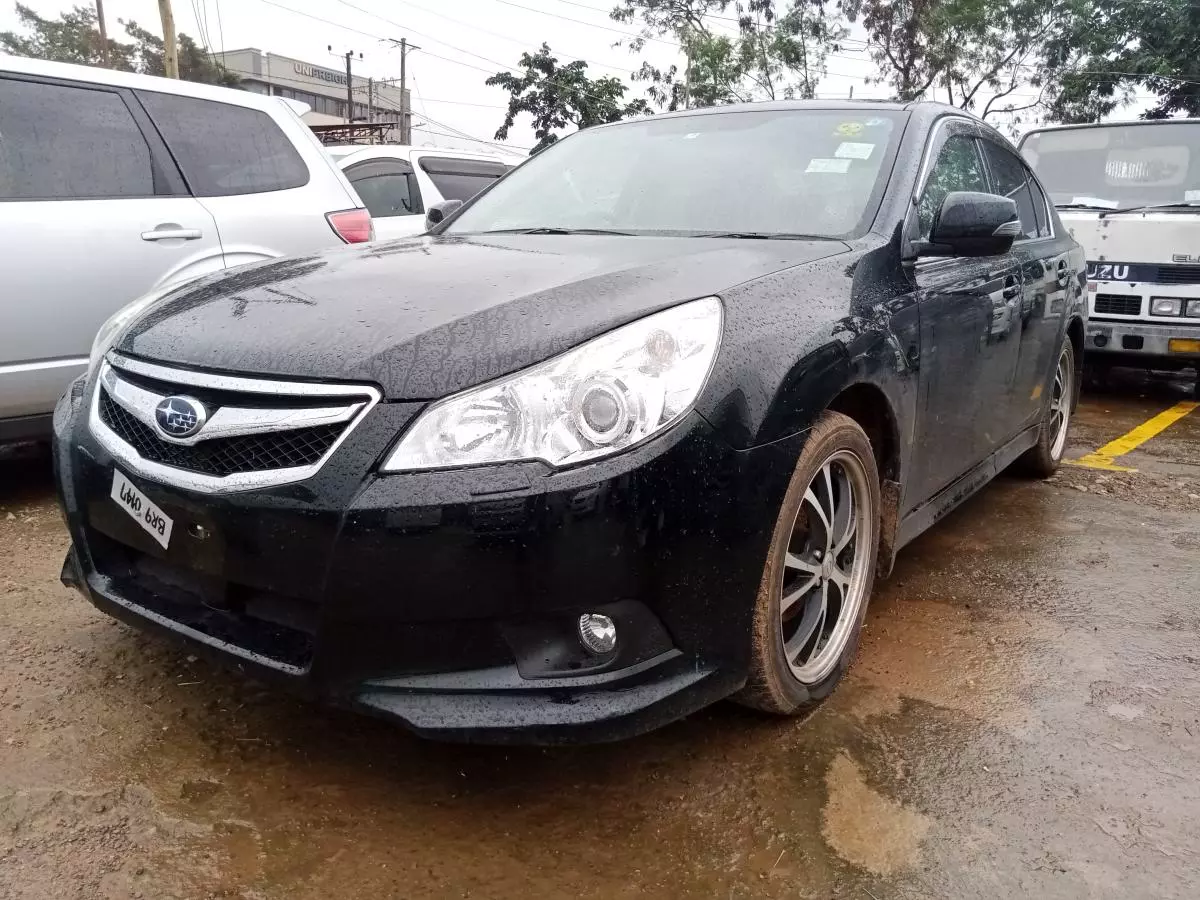 Subaru Legacy   - 2009