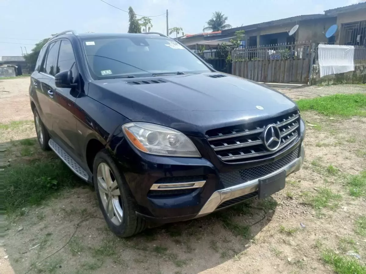 Mercedes-Benz ML 350   - 2012