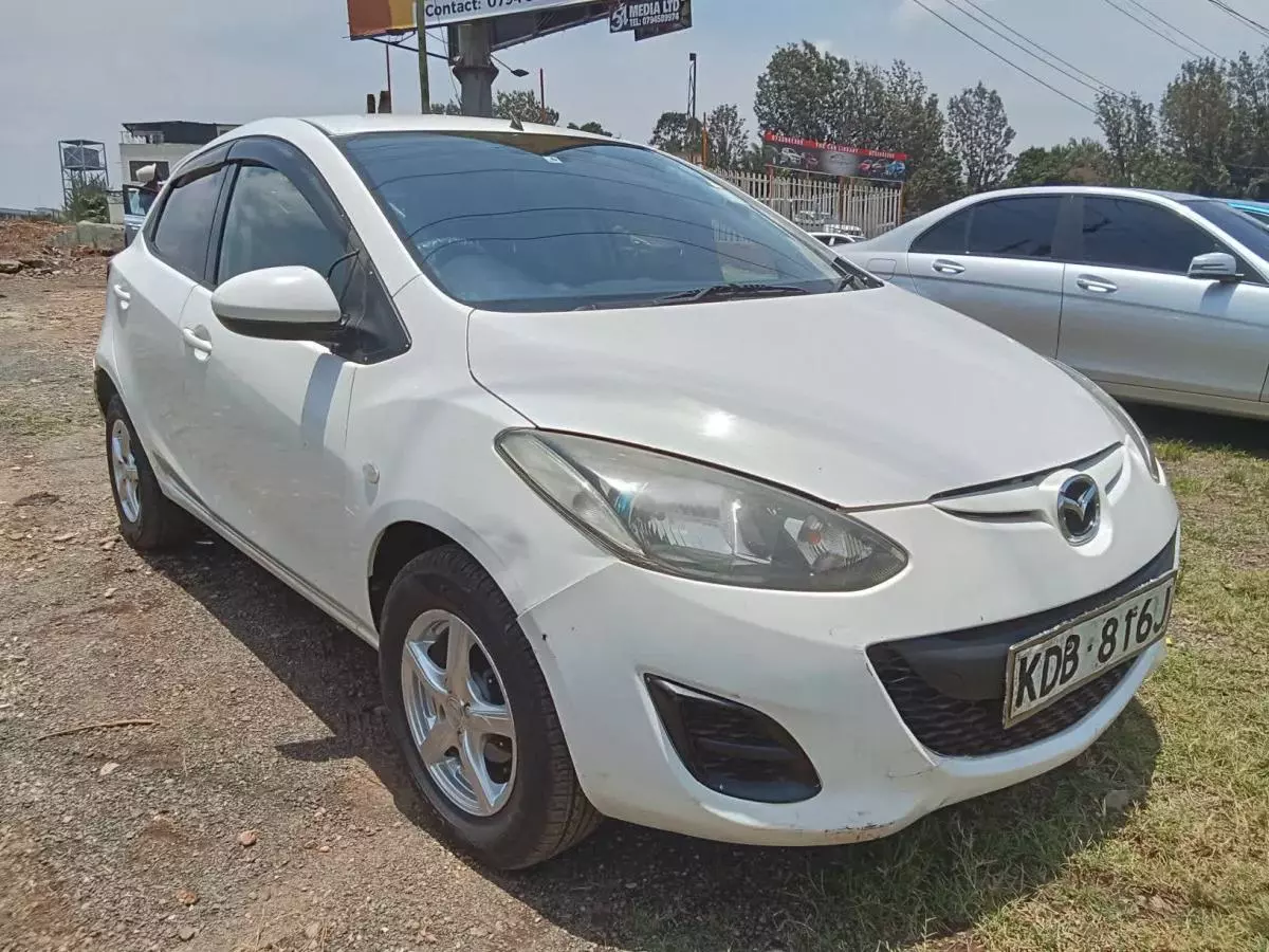 Mazda Demio   - 2013