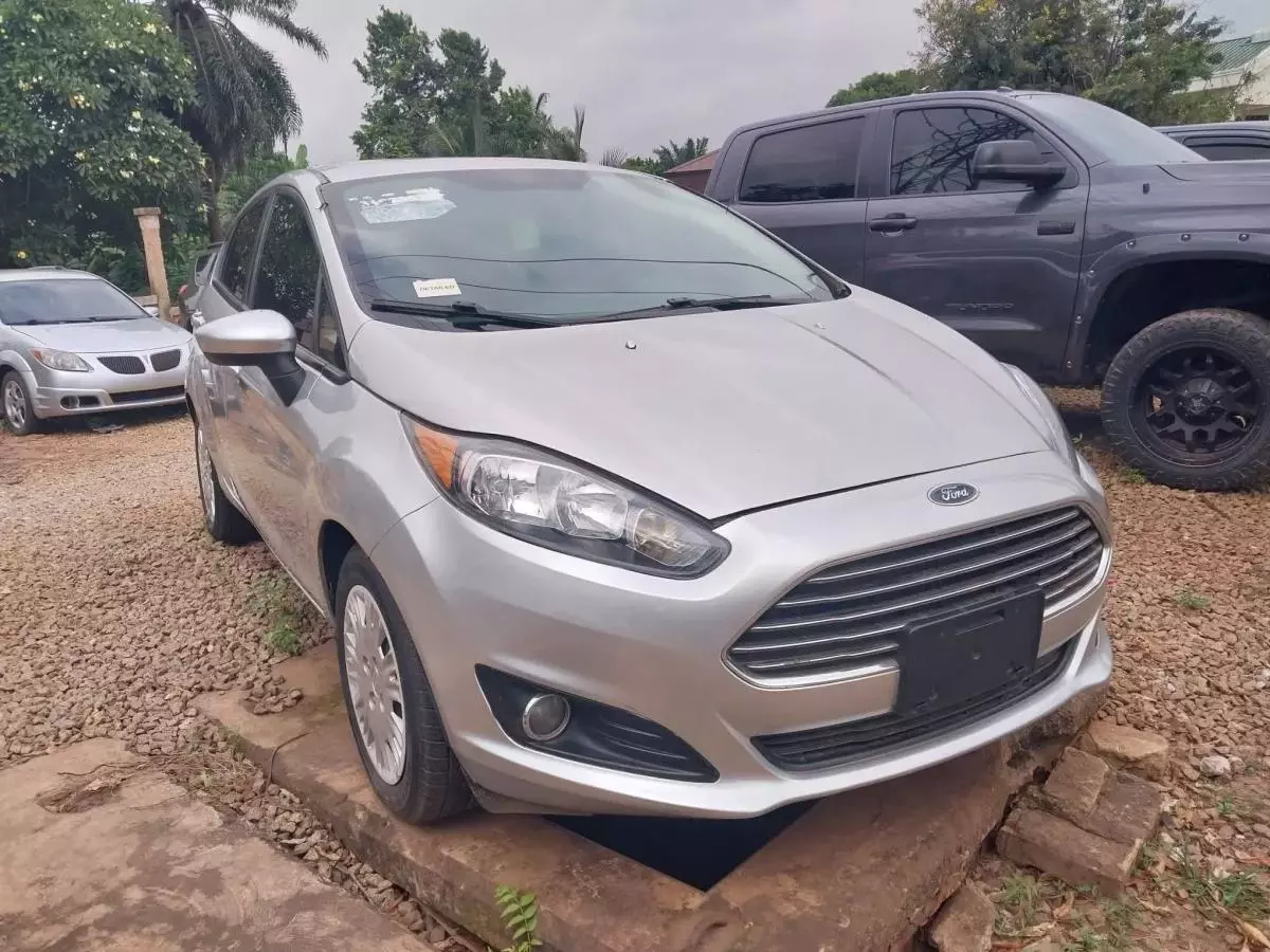 Ford Fiesta   - 2014