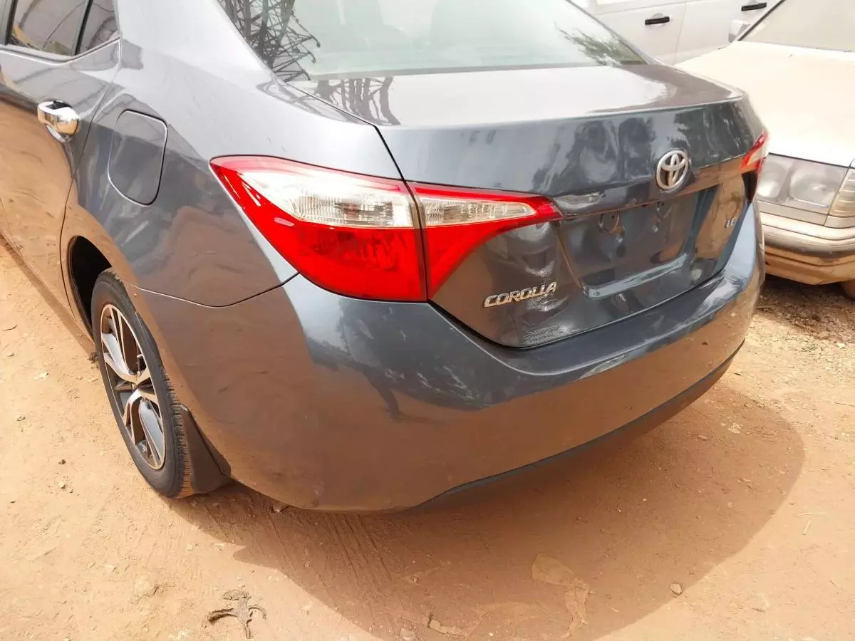 Toyota Corolla - 2015