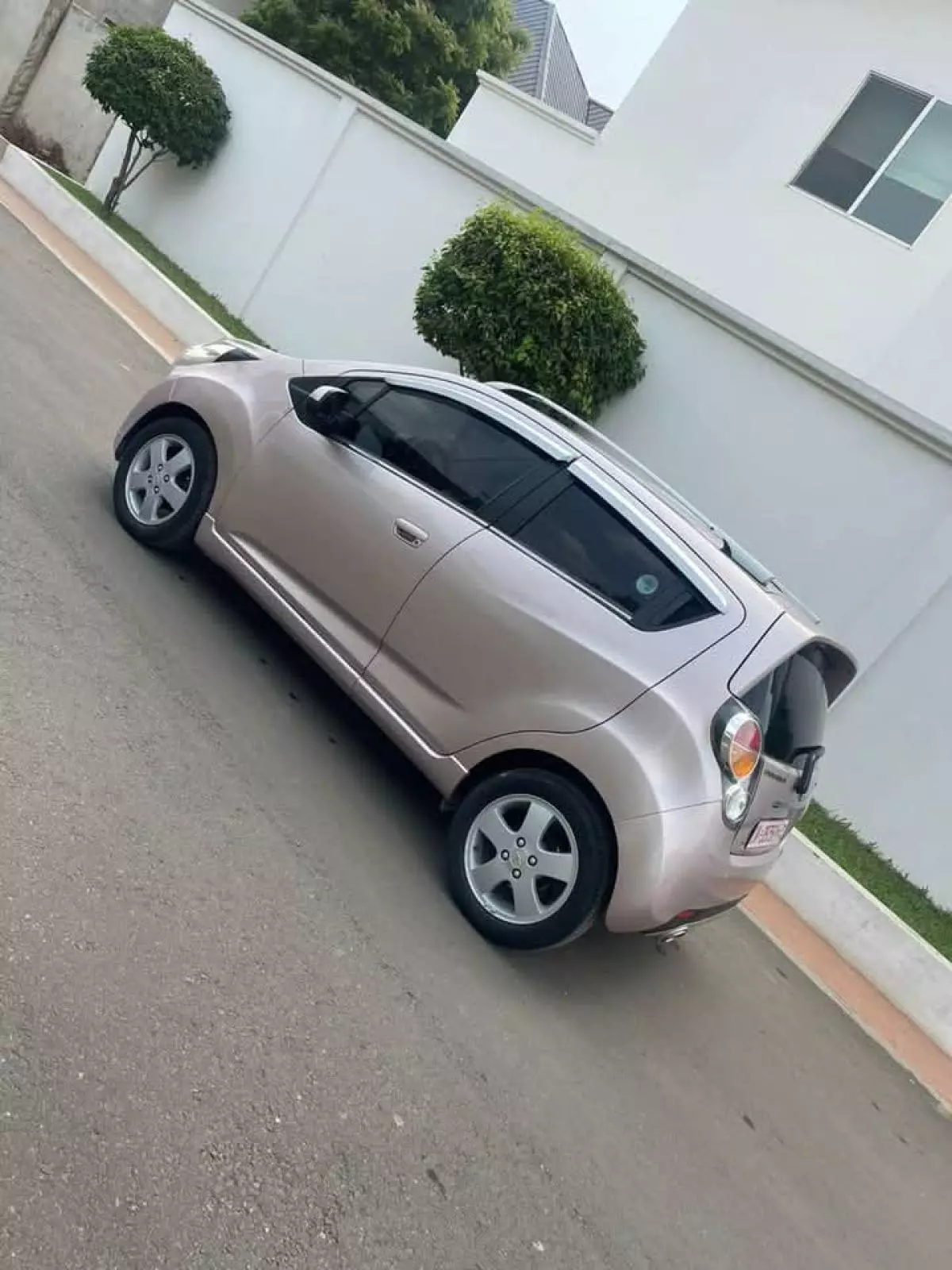 Chevrolet Spark   - 2012