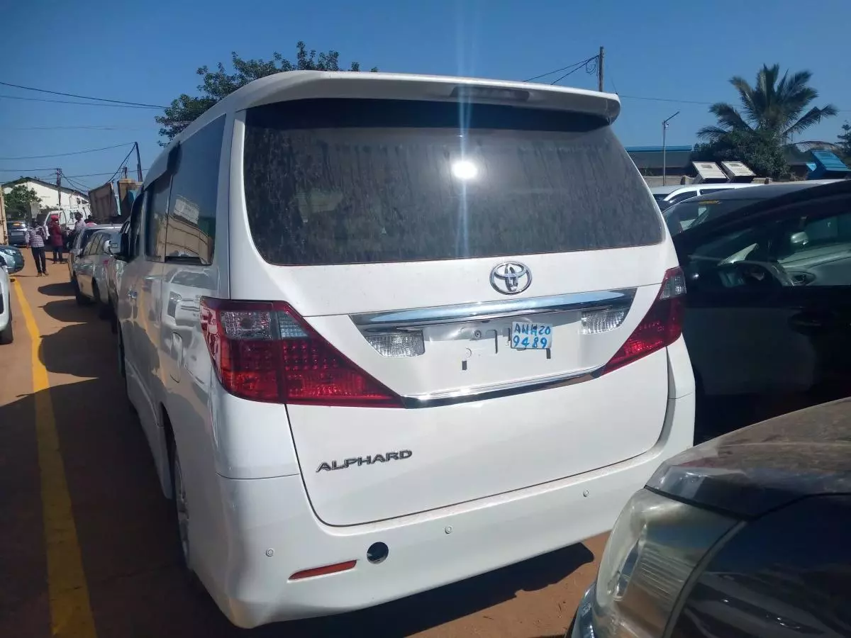 Toyota Alphard - 2009