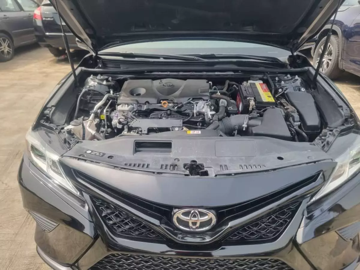 Toyota Camry   - 2019