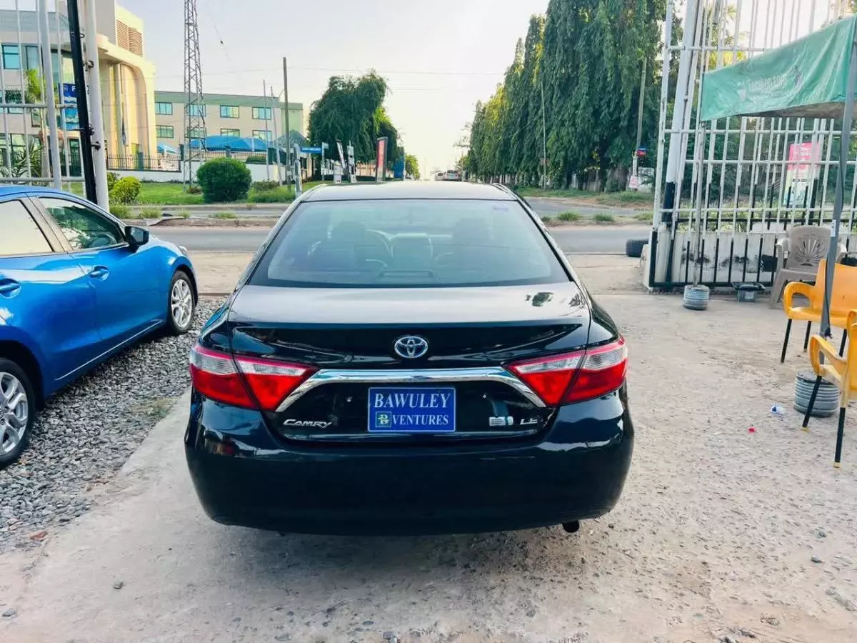 Toyota Camry   - 2015