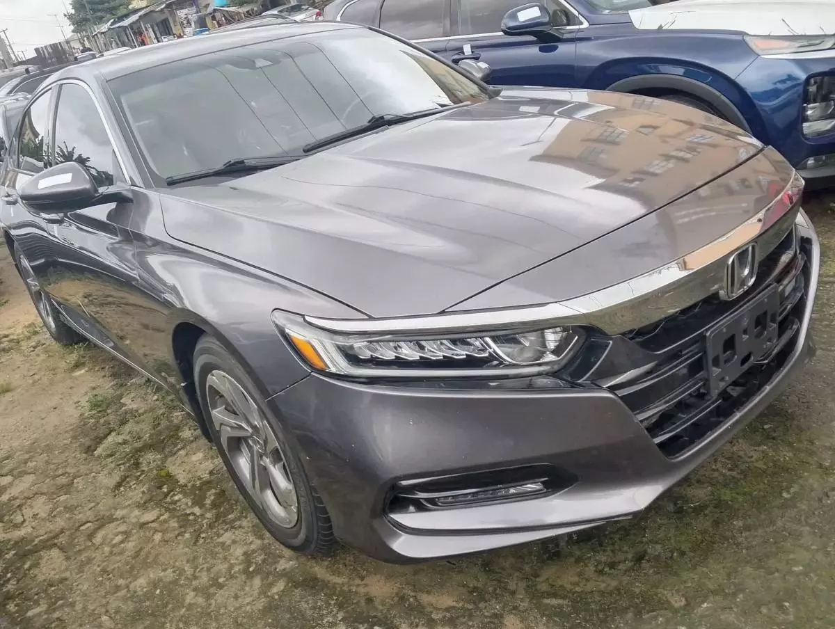 Honda Accord   - 2018