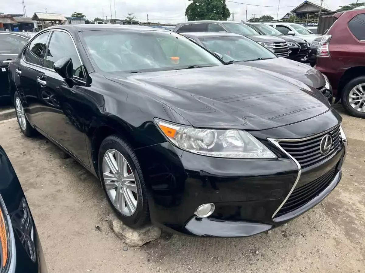 Lexus ES 350   - 2013