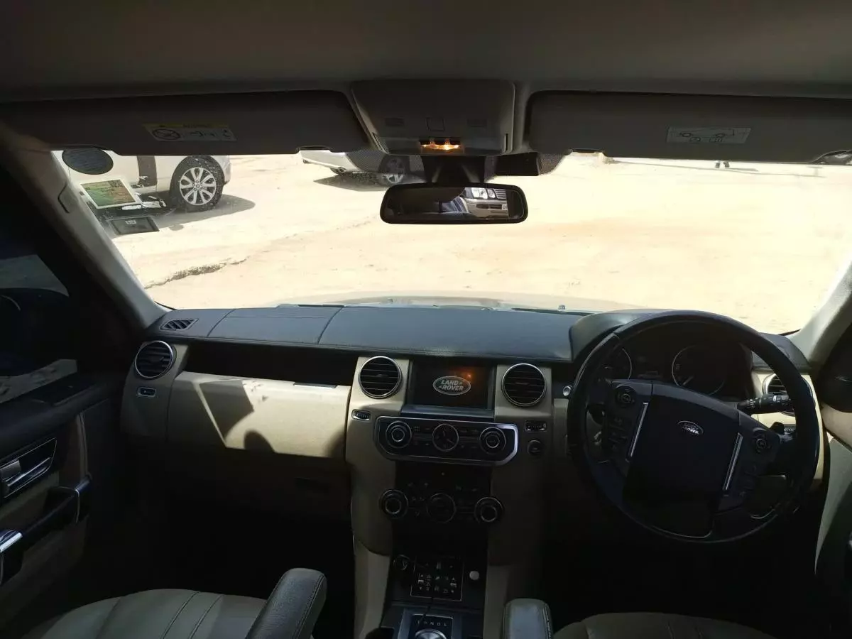 Land Rover Discovery - 2014