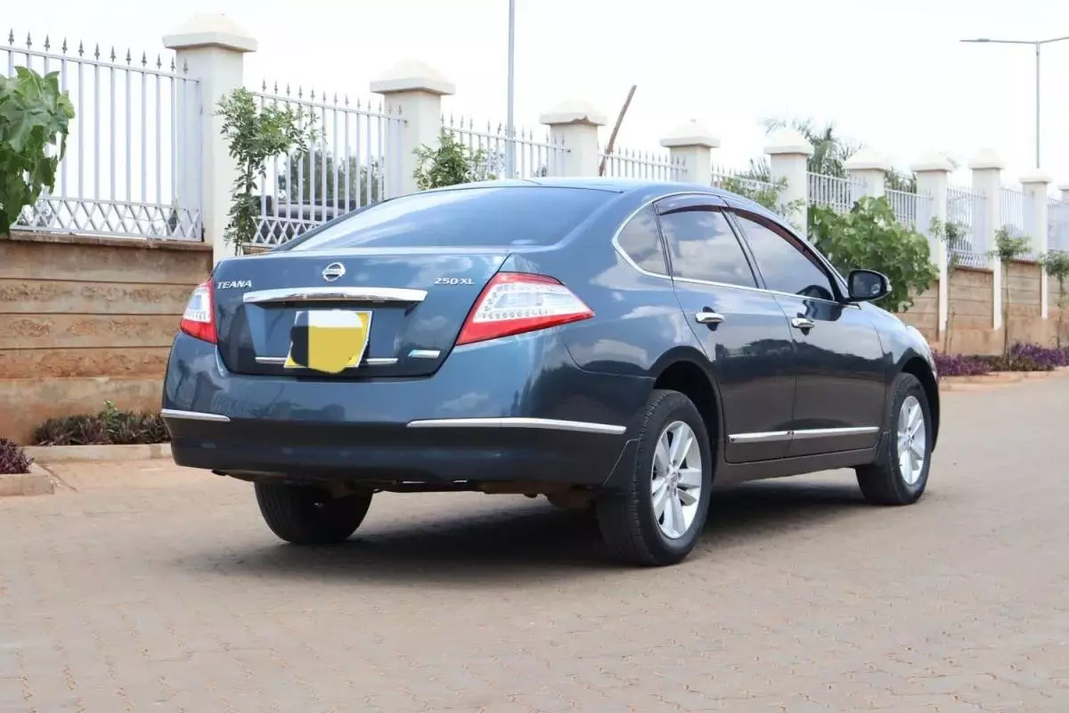 Nissan Teana - 2013