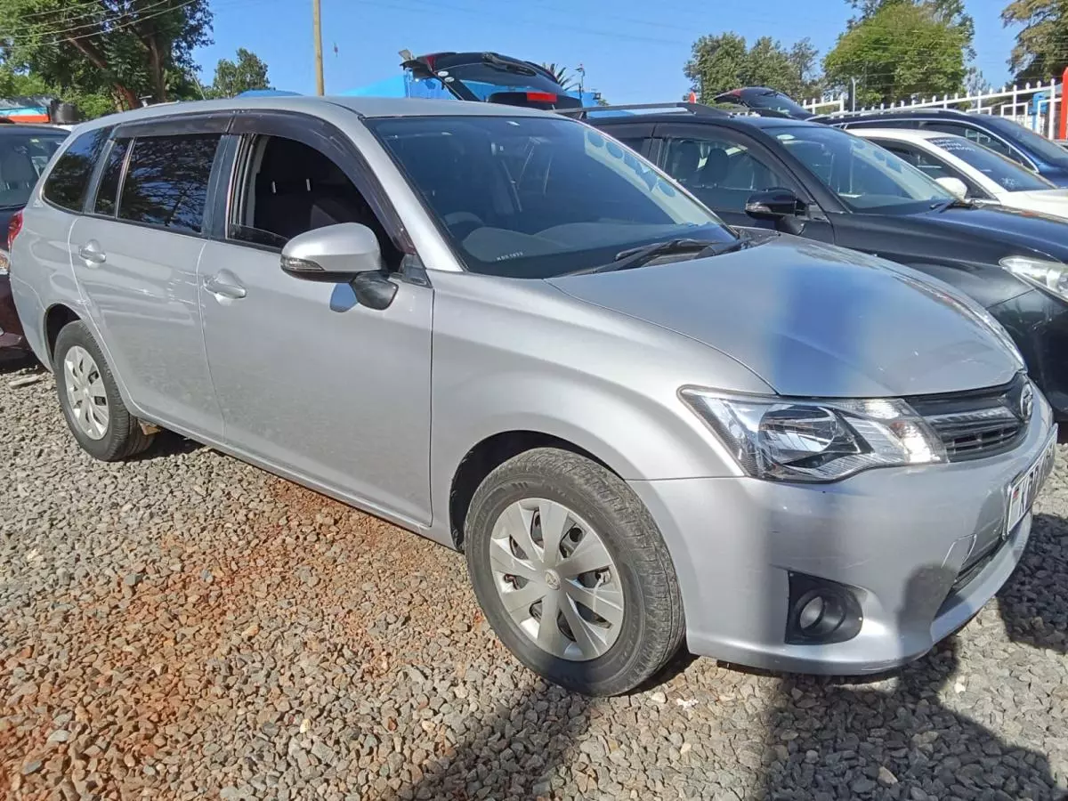 Toyota Fielder    - 2015