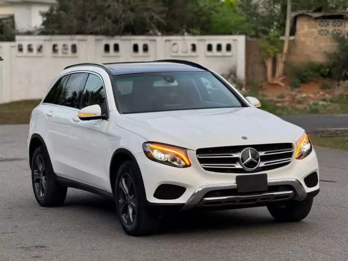 Mercedes-Benz GLC 300   - 2018