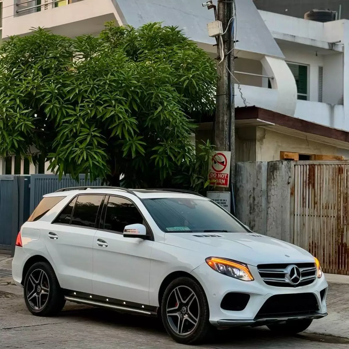 Mercedes-Benz GLE 350   - 2016