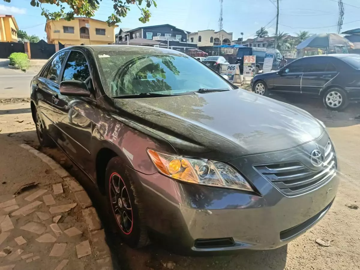 Toyota Camry   - 2007