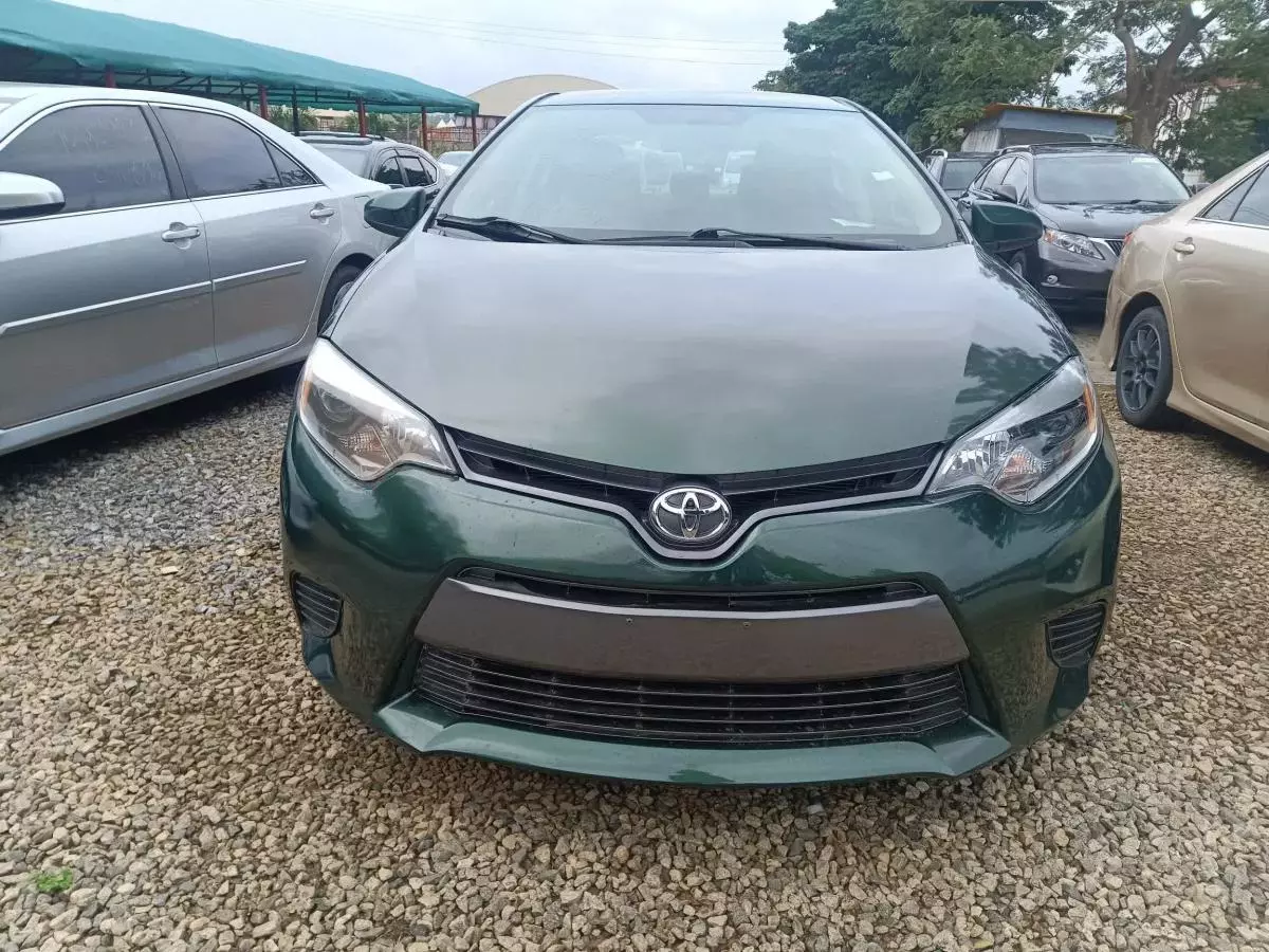 Toyota Corolla   - 2015