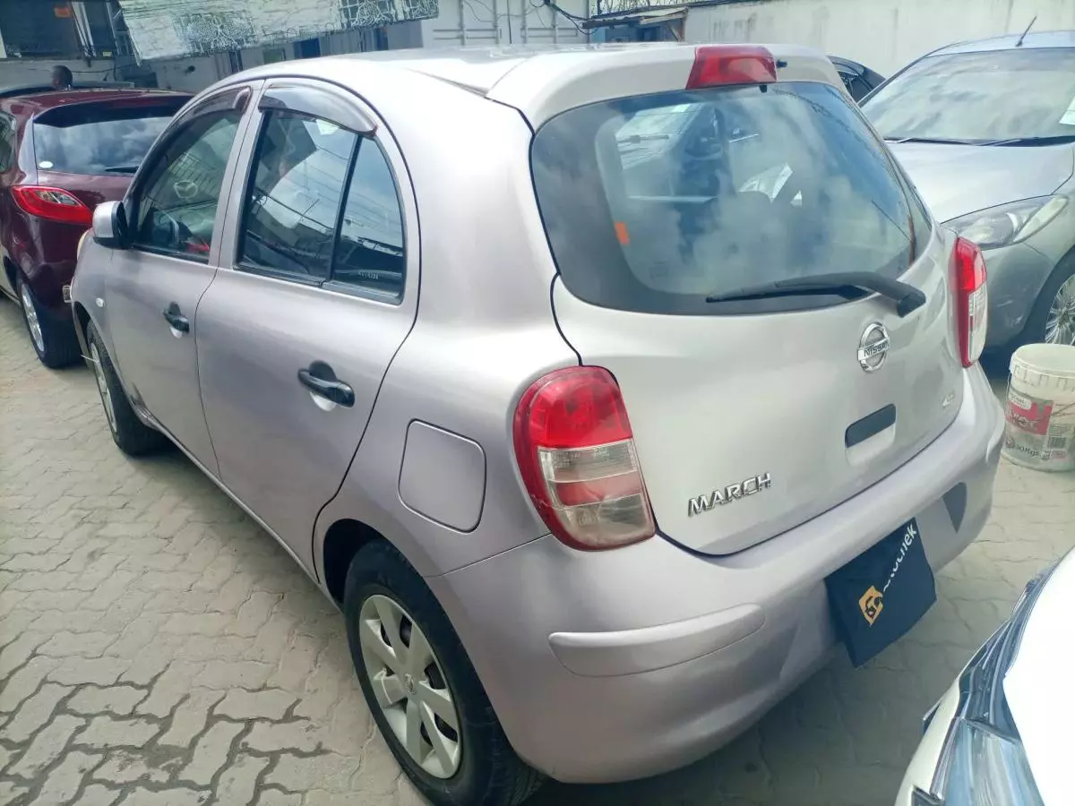 Nissan March - 2011