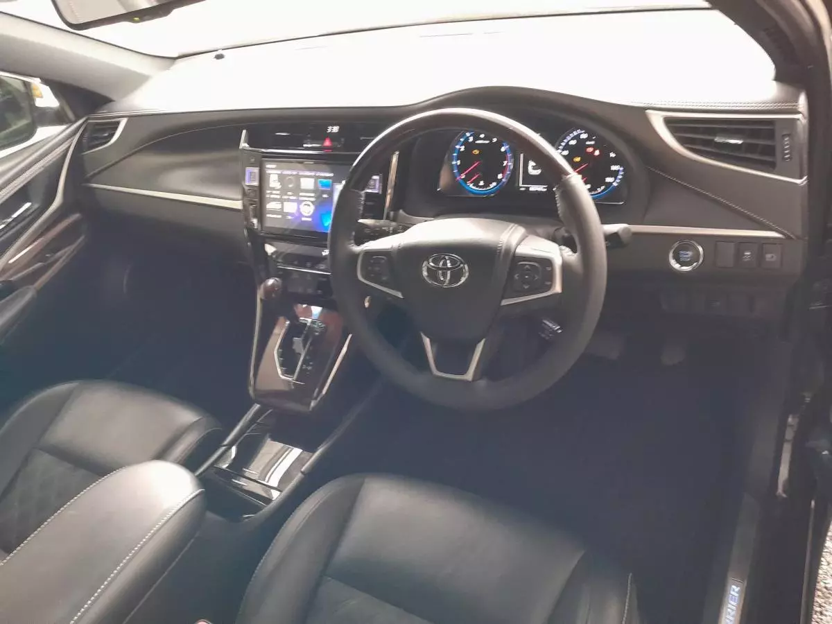 Toyota Harrier - 2016