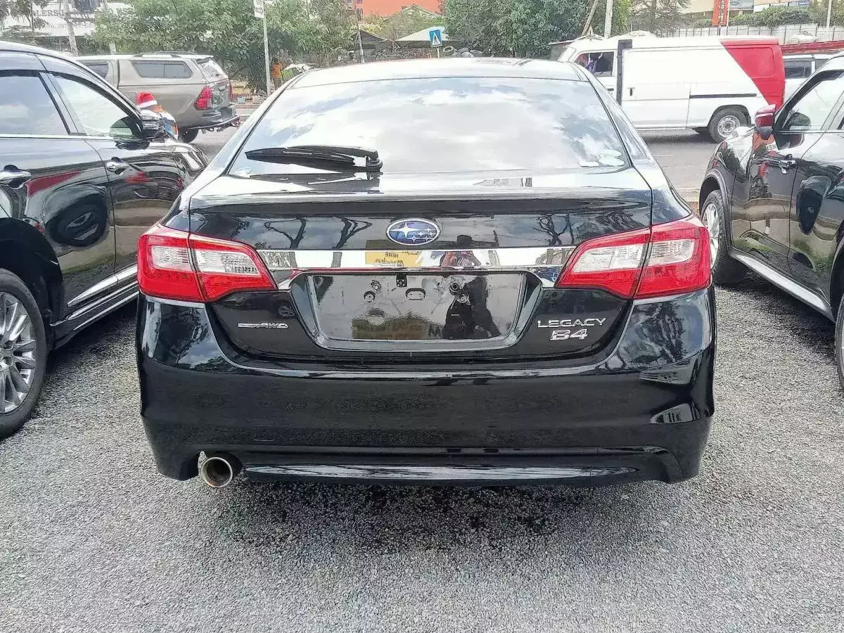 Subaru Legacy B4 - 2015